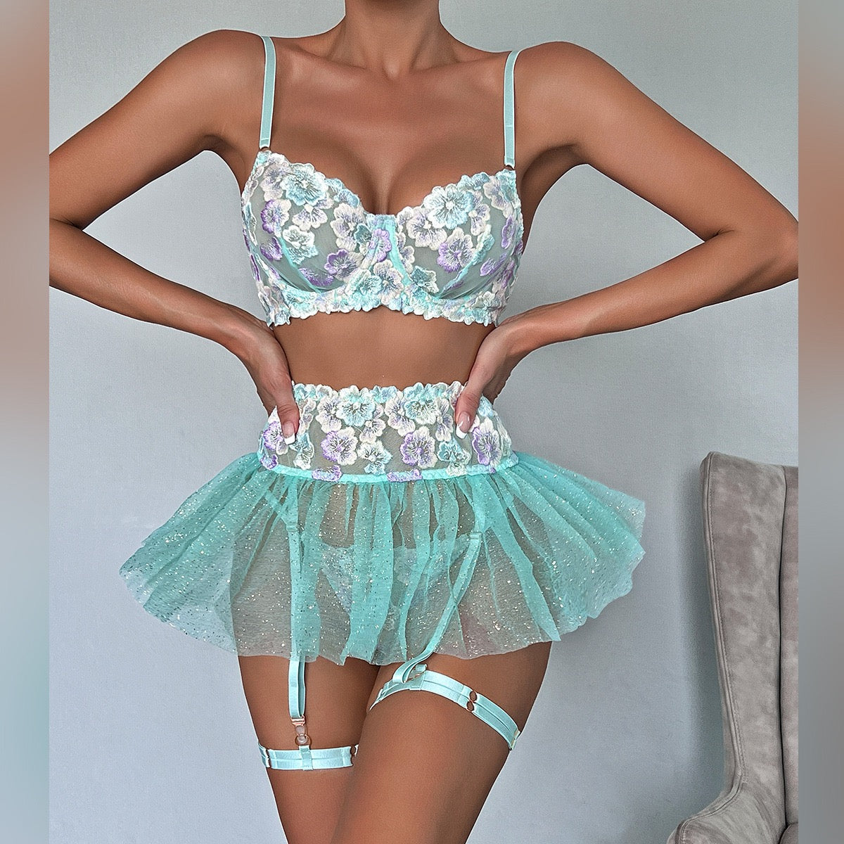 Embroidered flower sexy lingerie set